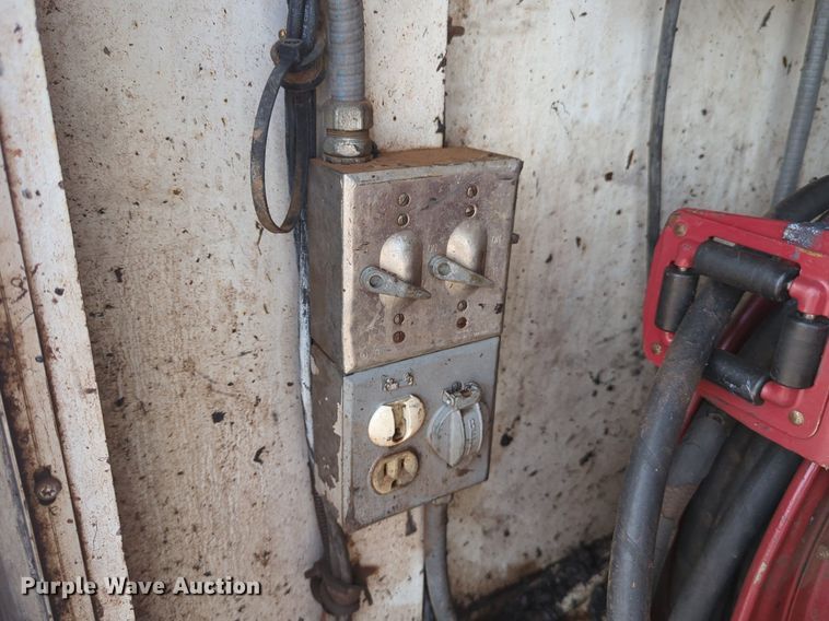 image for item DW5044 2001 Kenworth T300 fuel / lube truck