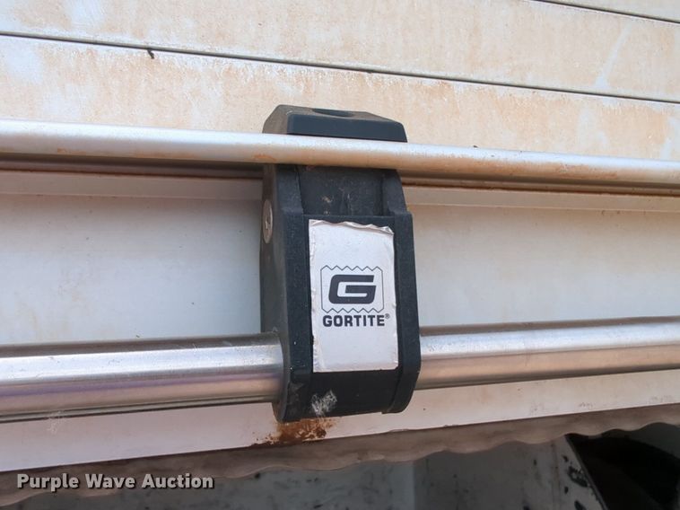 image for item DW5044 2001 Kenworth T300 fuel / lube truck