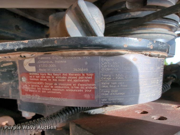 image for item DW5044 2001 Kenworth T300 fuel / lube truck