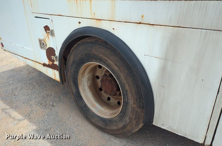 image for item DW5044 2001 Kenworth T300 fuel / lube truck