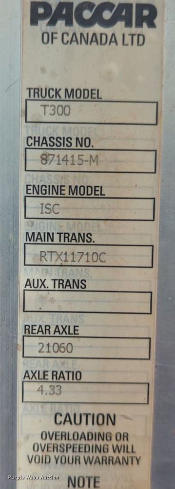 image for item DW5044 2001 Kenworth T300 fuel / lube truck