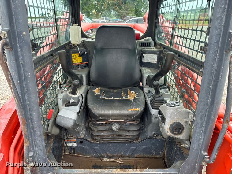 image for item DX0631 2013 Kubota SVL90-2 tracked skid steer loader