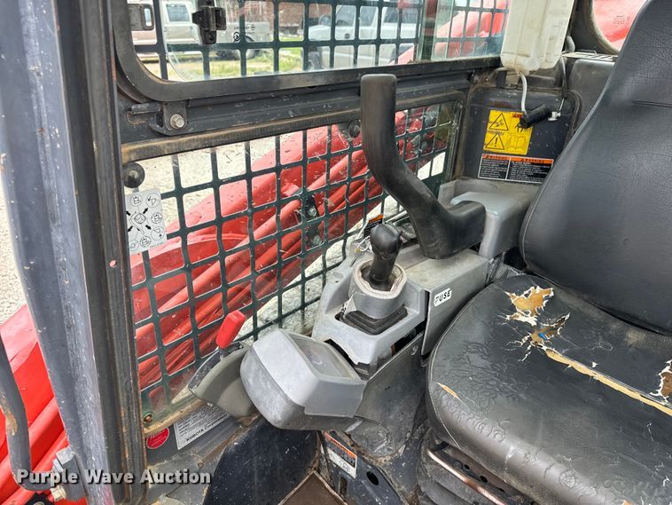 image for item DX0631 2013 Kubota SVL90-2 tracked skid steer loader