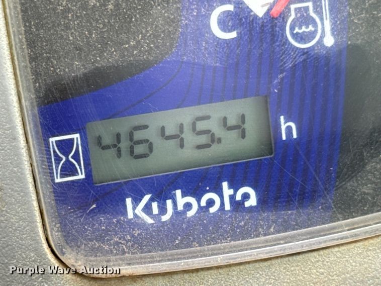 image for item DX0631 2013 Kubota SVL90-2 tracked skid steer loader