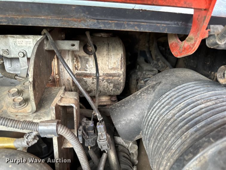 image for item DX0631 2013 Kubota SVL90-2 tracked skid steer loader