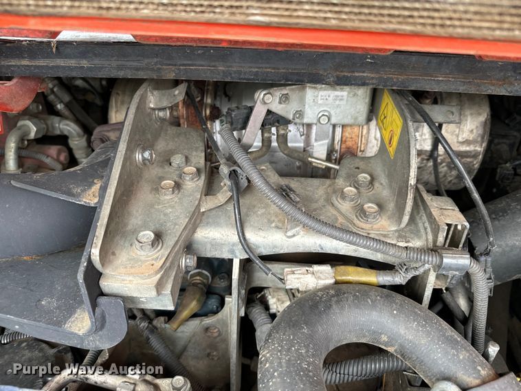 image for item DX0631 2013 Kubota SVL90-2 tracked skid steer loader