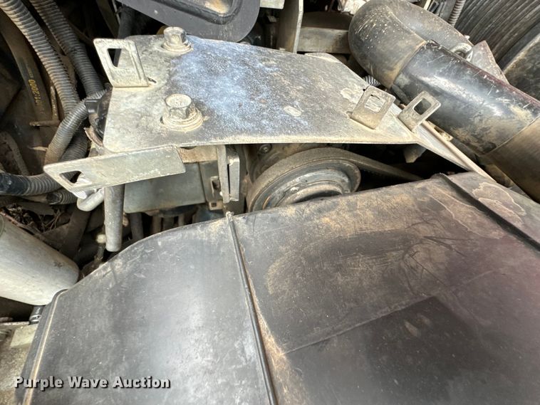 image for item DX0631 2013 Kubota SVL90-2 tracked skid steer loader