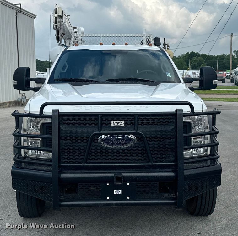 image for item DX0633 2017 Ford F450 Super Duty XL utility / service truck