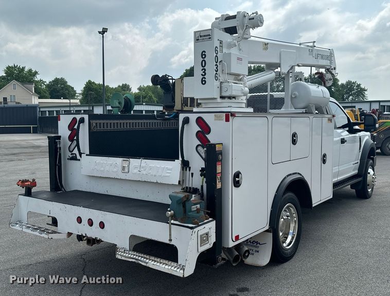 image for item DX0633 2017 Ford F450 Super Duty XL utility / service truck