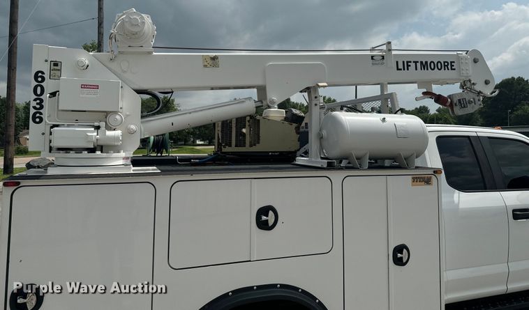 image for item DX0633 2017 Ford F450 Super Duty XL utility / service truck