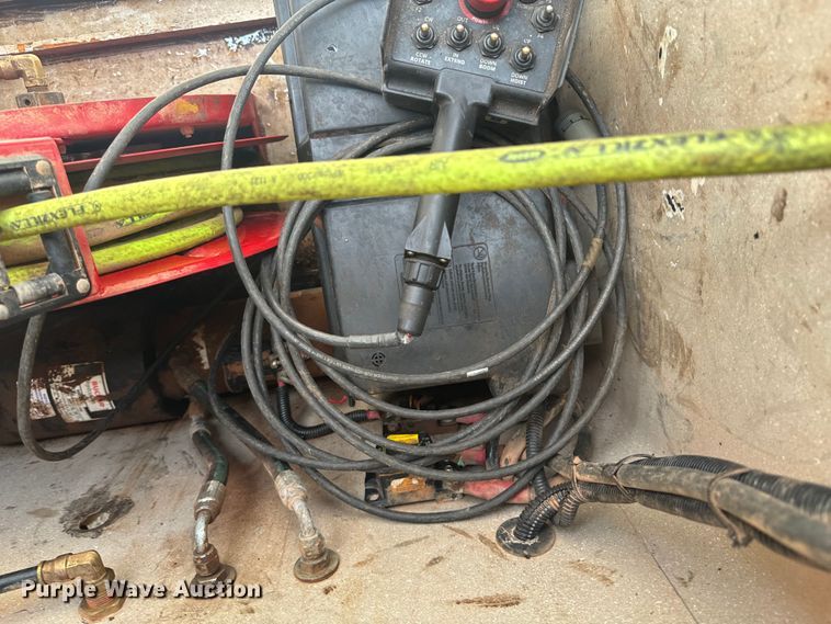 image for item DX0633 2017 Ford F450 Super Duty XL utility / service truck