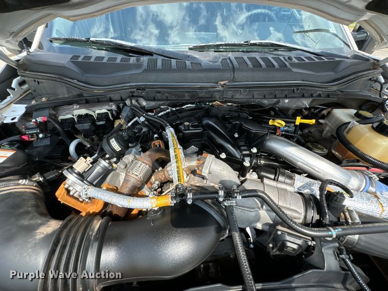 image for item DX0633 2017 Ford F450 Super Duty XL utility / service truck