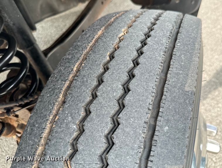 image for item DX0633 2017 Ford F450 Super Duty XL utility / service truck