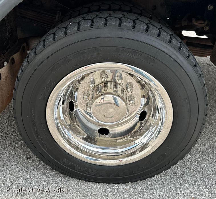 image for item DX0633 2017 Ford F450 Super Duty XL utility / service truck