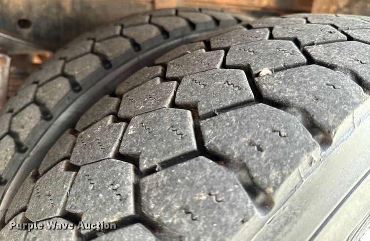 image for item DX0633 2017 Ford F450 Super Duty XL utility / service truck