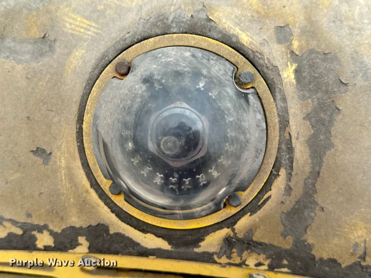 image for item DX0637 2004 Wacker Nueson RT trench compactor