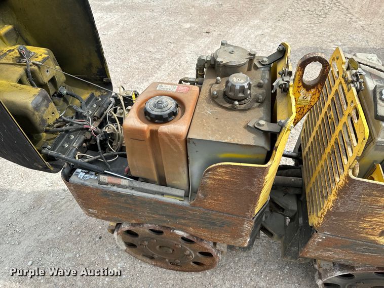 image for item DX0637 2004 Wacker Nueson RT trench compactor