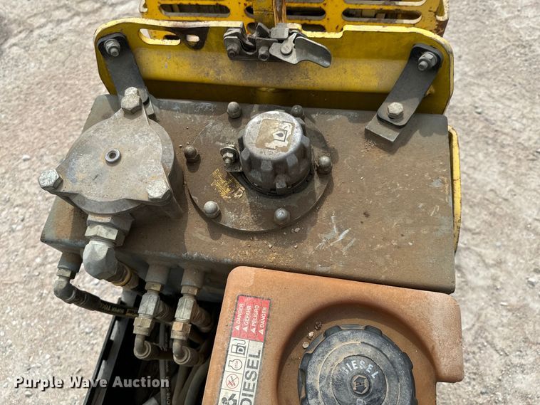 image for item DX0637 2004 Wacker Nueson RT trench compactor