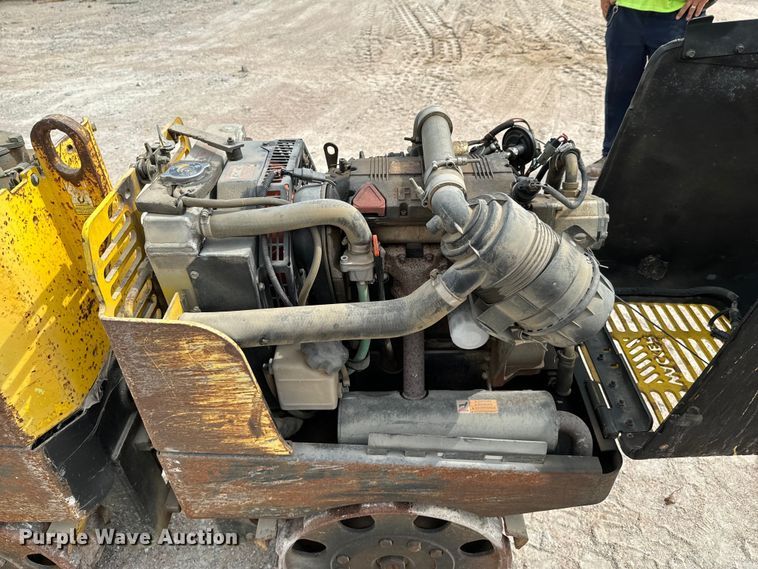 image for item DX0637 2004 Wacker Nueson RT trench compactor