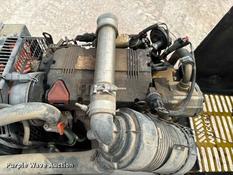 image for item DX0637 2004 Wacker Nueson RT trench compactor