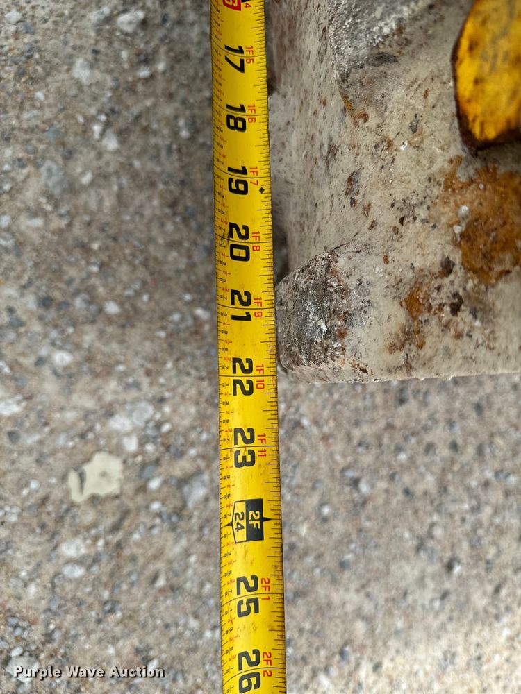 image for item DX0637 2004 Wacker Nueson RT trench compactor