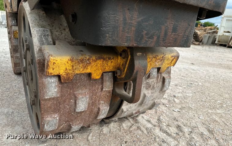 image for item DX0637 2004 Wacker Nueson RT trench compactor