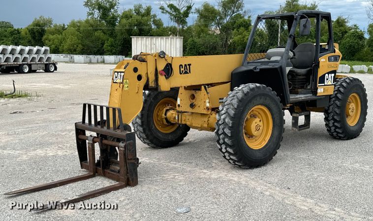 image for item DX0638 2005 Caterpillar TH460B telehandler