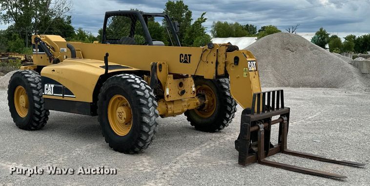 image for item DX0638 2005 Caterpillar TH460B telehandler