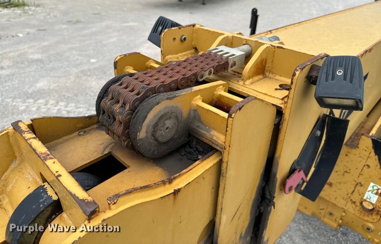 image for item DX0638 2005 Caterpillar TH460B telehandler