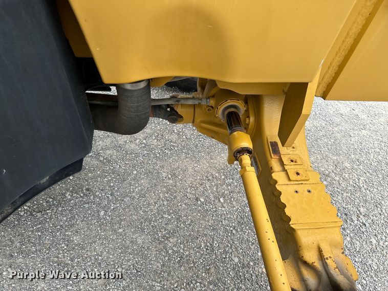 image for item DX0638 2005 Caterpillar TH460B telehandler