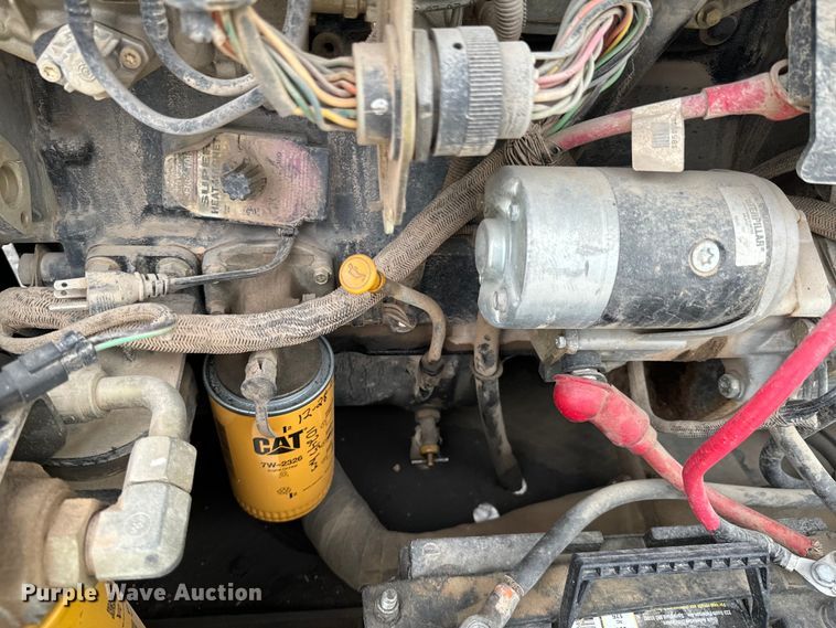 image for item DX0638 2005 Caterpillar TH460B telehandler