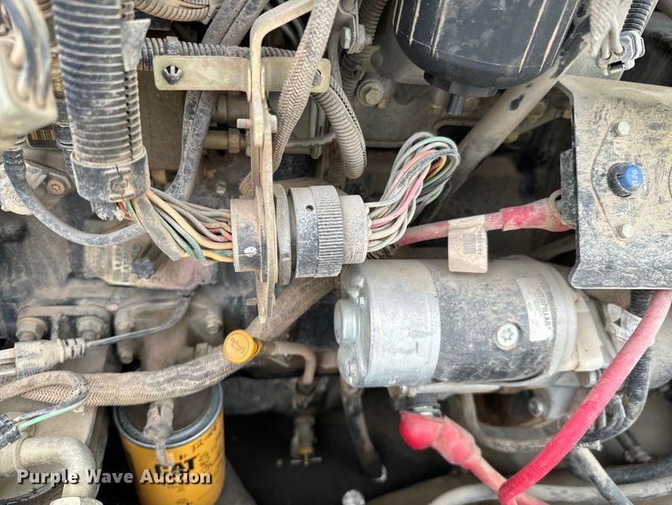 image for item DX0638 2005 Caterpillar TH460B telehandler