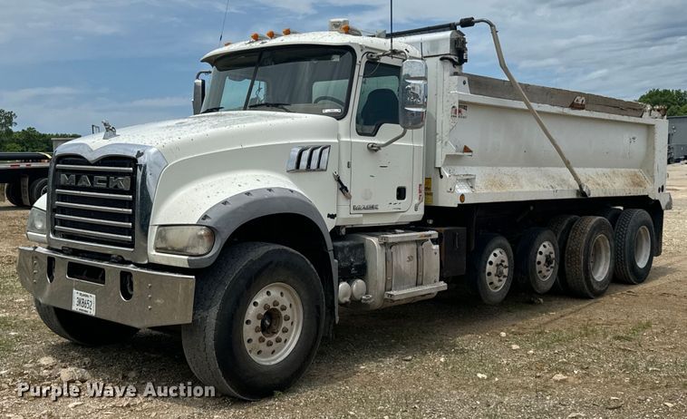 image for item DX0639 2017 Mack GU713 dump truck