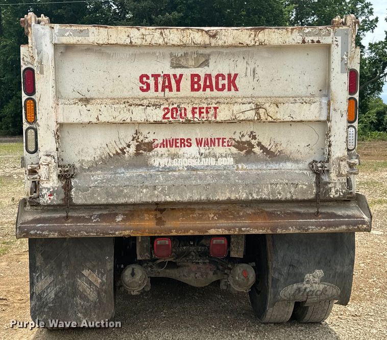 image for item DX0639 2017 Mack GU713 dump truck