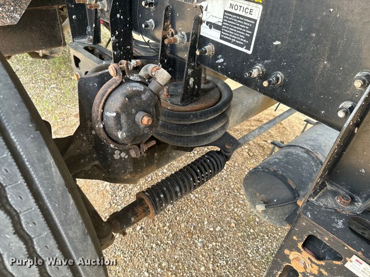 image for item DX0639 2017 Mack GU713 dump truck