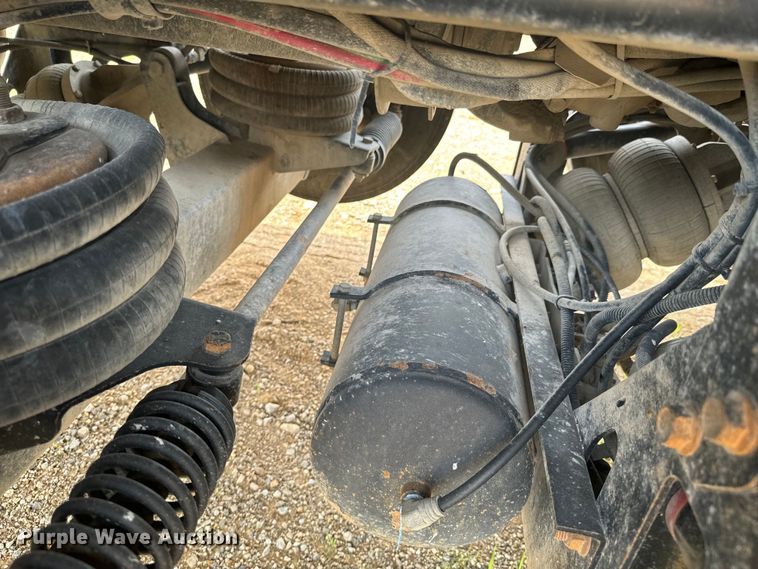 image for item DX0639 2017 Mack GU713 dump truck