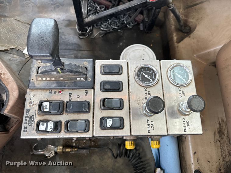 image for item DX0639 2017 Mack GU713 dump truck