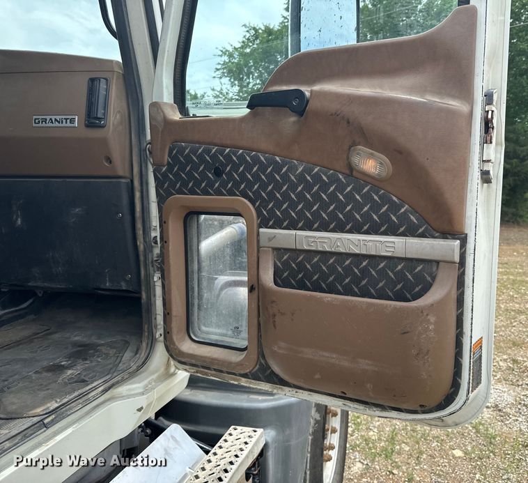 image for item DX0639 2017 Mack GU713 dump truck