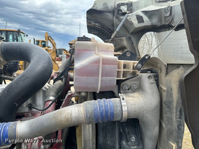 image for item DX0639 2017 Mack GU713 dump truck