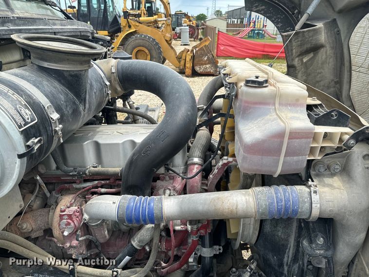 image for item DX0639 2017 Mack GU713 dump truck