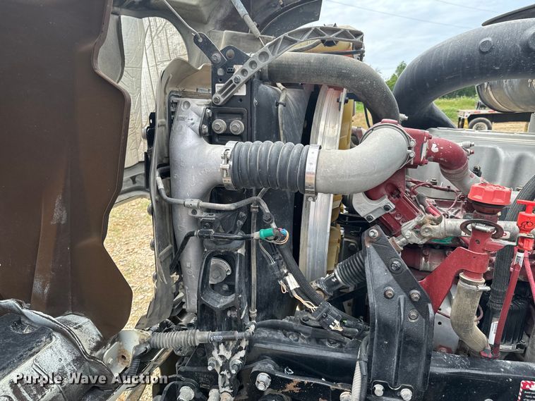 image for item DX0639 2017 Mack GU713 dump truck