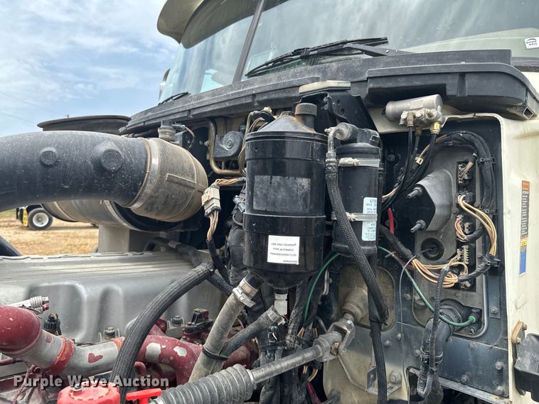 image for item DX0639 2017 Mack GU713 dump truck