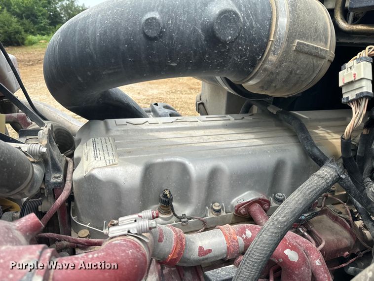 image for item DX0639 2017 Mack GU713 dump truck