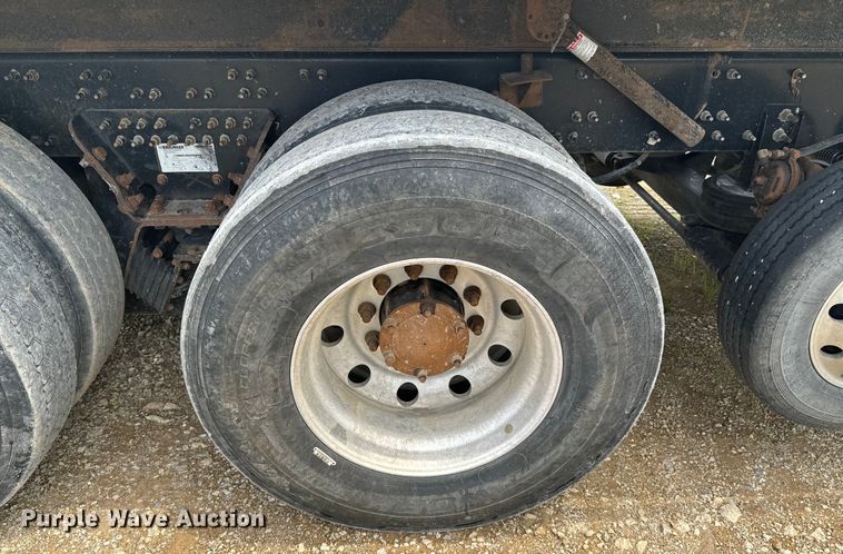 image for item DX0639 2017 Mack GU713 dump truck