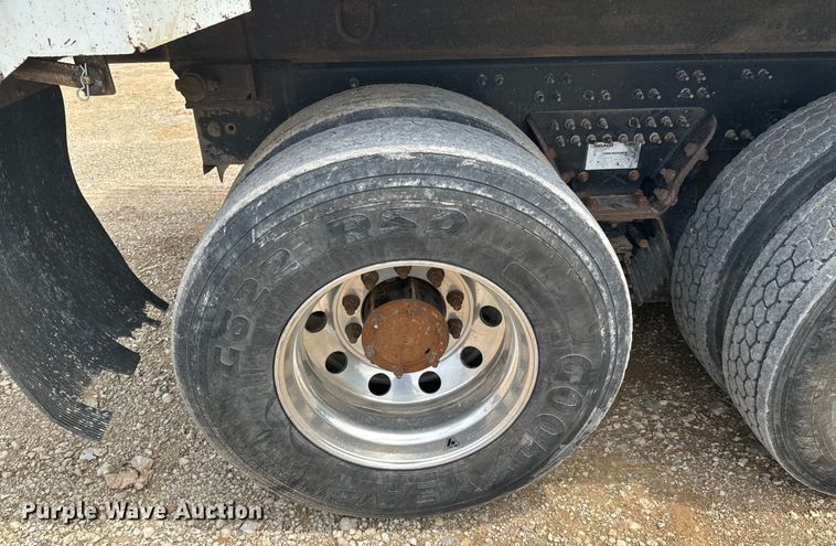 image for item DX0639 2017 Mack GU713 dump truck