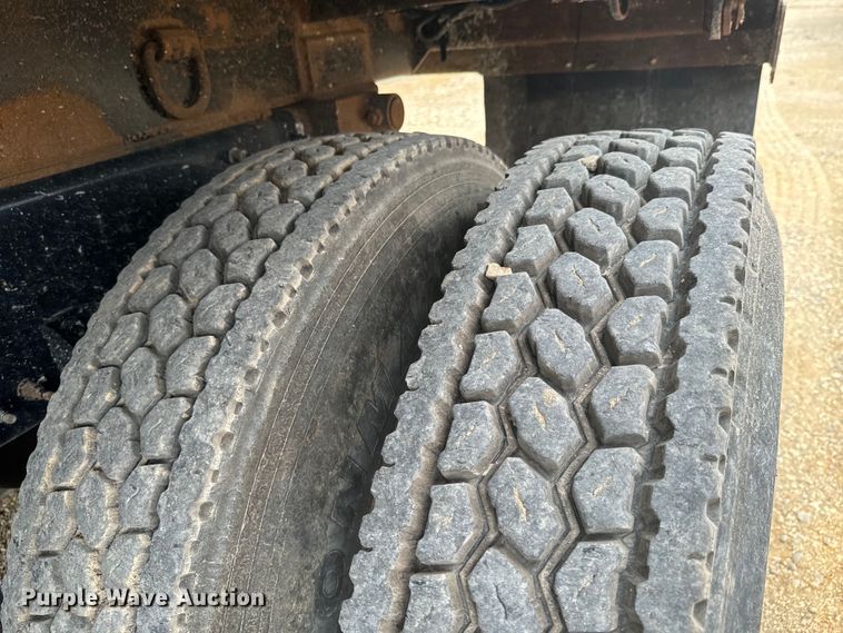 image for item DX0639 2017 Mack GU713 dump truck