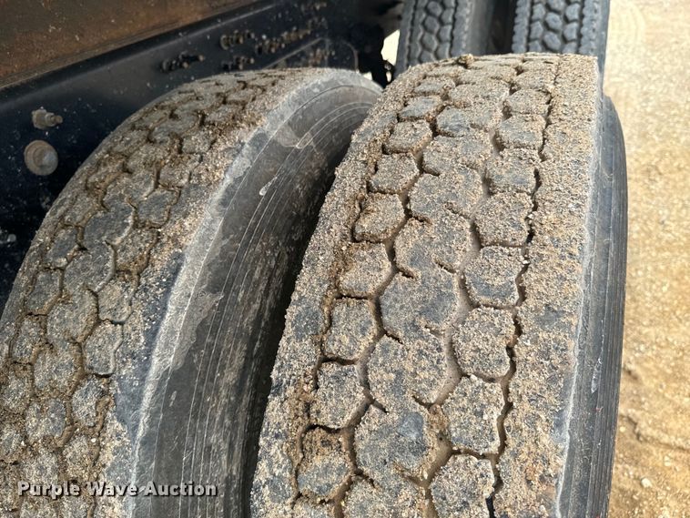 image for item DX0639 2017 Mack GU713 dump truck