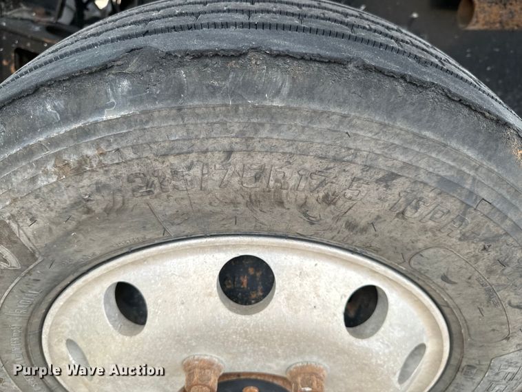 image for item DX0639 2017 Mack GU713 dump truck