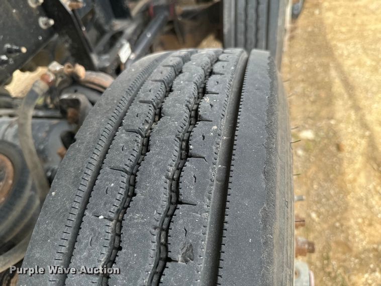 image for item DX0639 2017 Mack GU713 dump truck