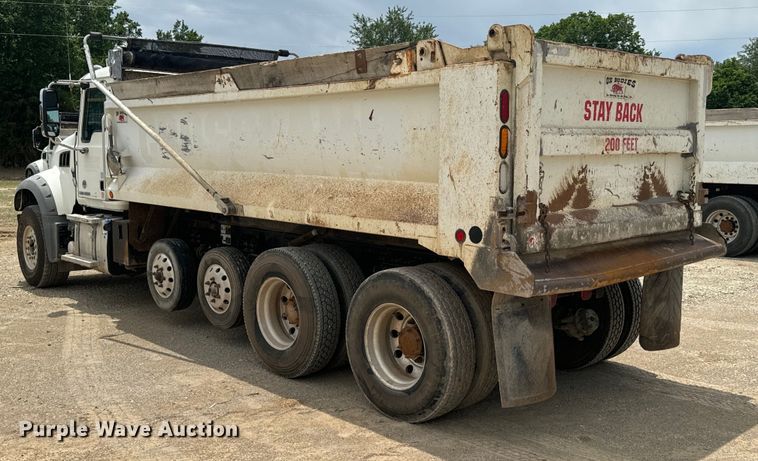 image for item DX0640 2017 Mack GU713 dump truck
